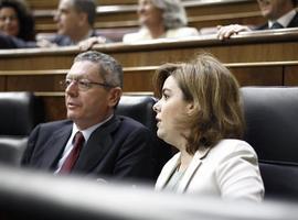 El Gobierno dice que indultó a un guardia civil hijo de un concejal del PP sin saber quién era el padre