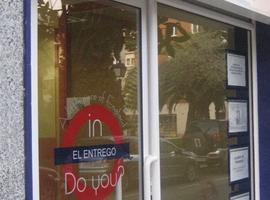 Los socios del Oviedo Moderno CF aprenden inglés
