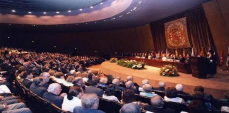 El Tribunal Constitucional suspende consulta independentista de Cataluña 