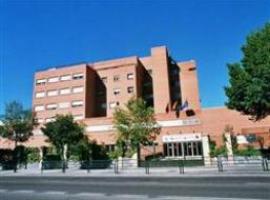 Ébola: El CODEM pide mayores medidas de seguridad para los sanitarios 