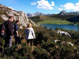 Periodistas alemanes recorren Asturias en pos de quesos, sidra y naturaleza