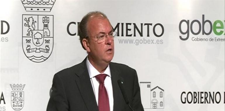 Monago: "cuando fice un viaxe priváu paguélu yo, y pueo acreditalo documentalmente"