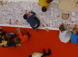 #Gijón:Niños y niñas asturianos colorean mural gigante en beneficio de #Médicos #Mundo
