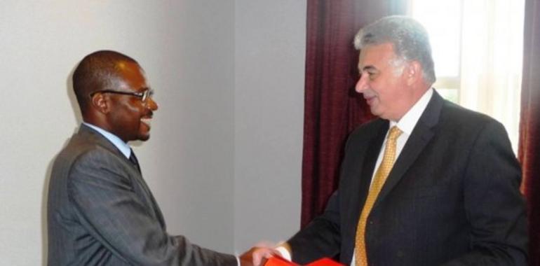 Guinea Ecuatorial convenia con Energy Allied International el desarrollo  del sector petroquímico