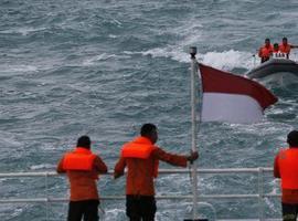 Directivo de AirAsia califica como importante la jornada de búsqueda del avión de este domingo  