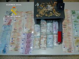 La Guardia Civil desarticula una red internacional de tráfico de droga 