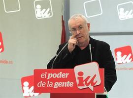 Cayo Lara acusa a Pablo Iglesias de llanzar una "OPA hostil" a IU