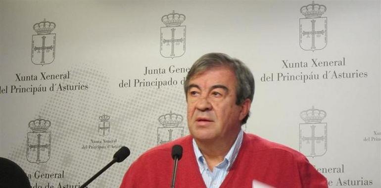 #FORO: Cascos considera que Fernández permanece "agarrado a la poltrona sin gobernar"