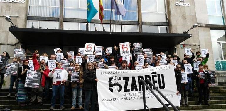 Campaña informativa de #Asturies en pie para pedir la absolución de los #cinco de Cerrredo