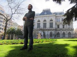 El candidato de Podemos quiere más control en las dietas parlamentarias