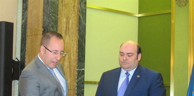 Arias se estrena como concejal del PP en Oviedo