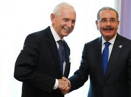 Medina reitera petición países ayuden #Haití