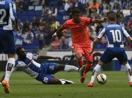 El Barcelona, a cinco puntos de ventaja del Real Madrid tras la derrota del Espanyol