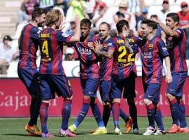 Barcelona arrasa con un 8-0 al Córdoba con triplete de Súarez y doblete de Messi