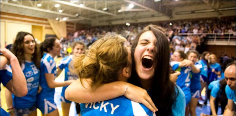 El Jofemesa Oviedo entra en la División de Honor Femenina tras su victoria en Pumarín