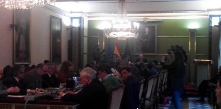 En Oviedo el PP logra 11 concejales, Somos 6, PSOE 5, IU 3 y Cs 2