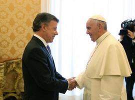 Papa Francisco ofrece su ayuda en negociaciones de paz para Colombia