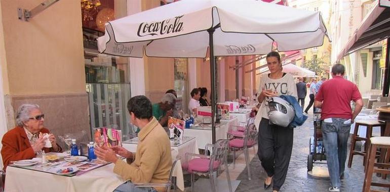 El aumento de facturación del sector servicios, con un 3,8%, está por debajo de la media nacional