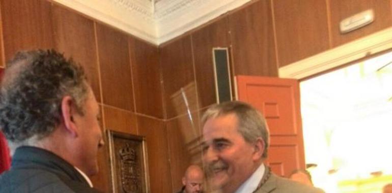 El alcalde de Mieres pide solución a la escasez de personal de enfermería durante las noches