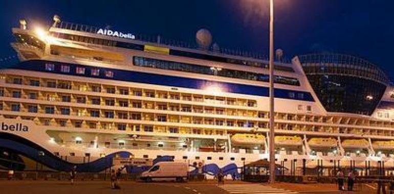 Gijón recibe un buque con 2.500 turistas alemanes