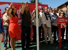 Cayo Lara critica la respuesta "raquitica" del Gobierno en materia de asilo 