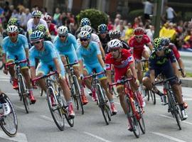 Fabio Aru corona Madrid como campeón definitivo de la Vuelta a España 