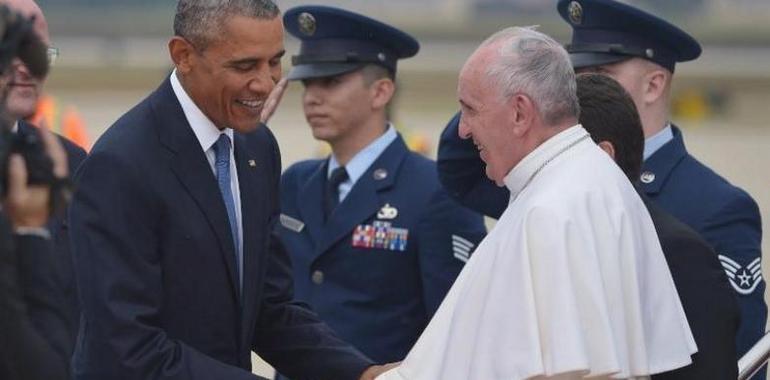 Papa Francisco inicia histórica visita a Estados Unidos y a la ONU  
