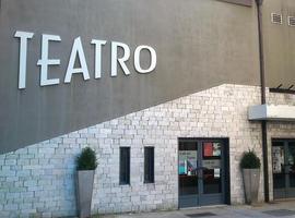 Representación solidaria de Cena para dos en el Nuevo Teatro de La Felguera