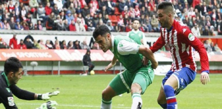 El Sporting recibirá al Betis en El Molinón limitado por las bajas