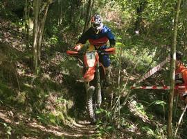 Triunfo de Julio Pando en el Enduro de Piloña 