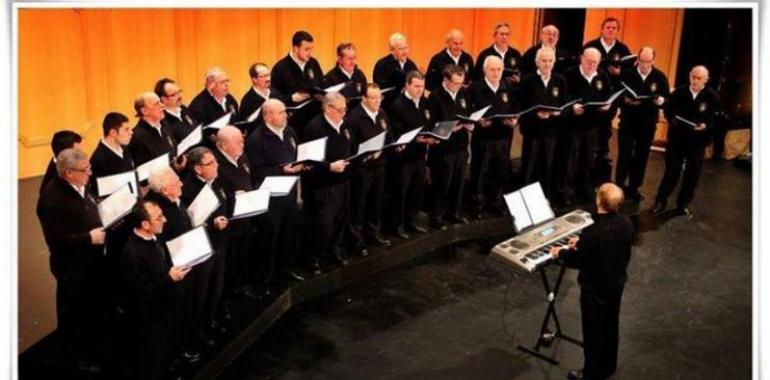 Concierto en los jardines del Muja del Coro Manín de Llastres