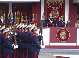 Los Reyes Felipe y Letizia presiden los actos en la Fiesta Nacional