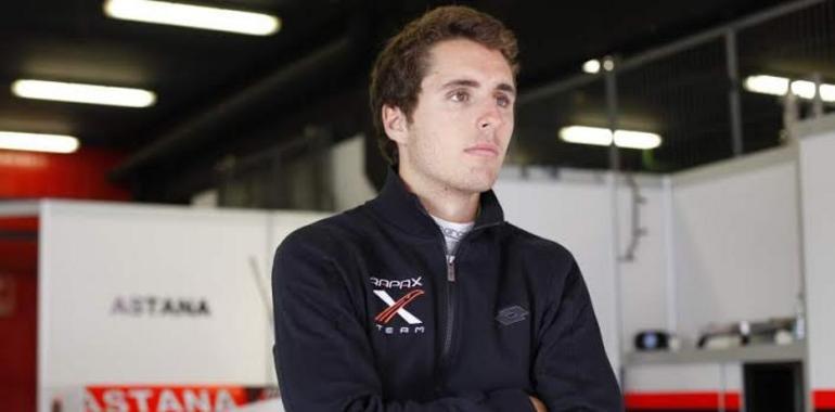 La estrella del DTM Dani Juncadella con Emilio de Villota en la última prueba del año