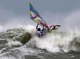 2011 PWA World Tour, Waves. Comenzo con buenas olas el campeonato en Dinamarca