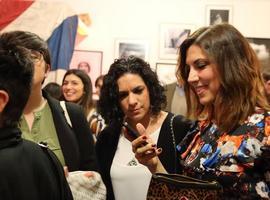 La actriz gijonesa Blanca Romero presenta en Gijón Vodafone TV
