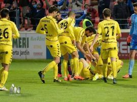 El Real Oviedo va tercero tras imponerse al Huesca con un gol de Susaeta