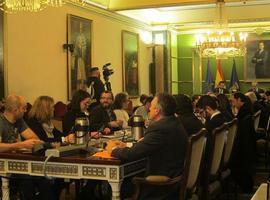 La normativa de Transparencia recibe el respaldo unánime del Pleno ovetense