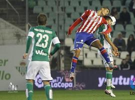Ventaja para el Betis tras el 2-0 al Sporting en el Villamarín