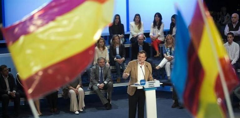 20D: Rajoy anuncia que les persones qualcuentren el so primer empléu nun pagarán IRPF el primer añu