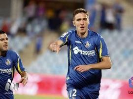 Scepovic: volver a El Molinón es "especial" y el partido será muy difícil