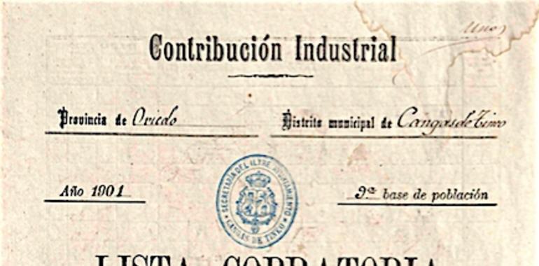 El Tous pa Tous dona documentación histórica al ayuntamiento cangués