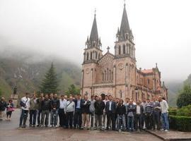 El Real Oviedo realizó la tradicional visita a Covadonga