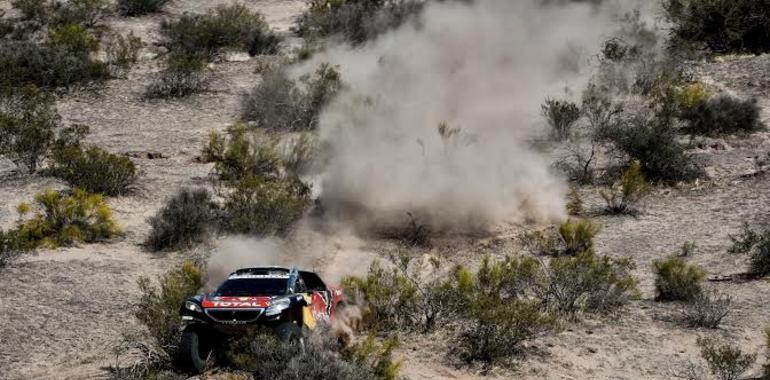 Carlos Sainz, vencedor y nuevo líder