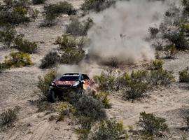Carlos Sainz, vencedor y nuevo líder