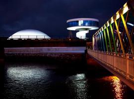 La Luz de Saura atrae a 2000 visitantes al Niemeyer en su primer fin de semana
