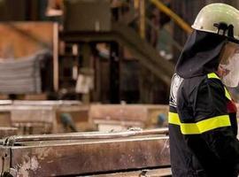 La empresa Asturiana de Zinc dona su presupuesto de protocolo a Cáritas Avilés
