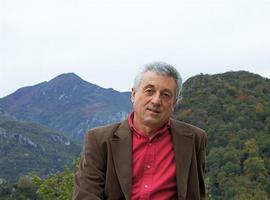 Carlos Rubiera presenta en Gijón su nuevo disco Asturianaes II