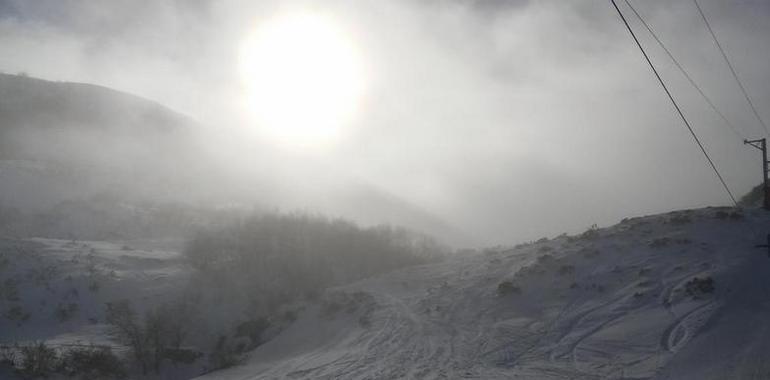 7 puertos de montaña cerrados en Asturias, Pajares al tráfico pesado y 17 con cadenas