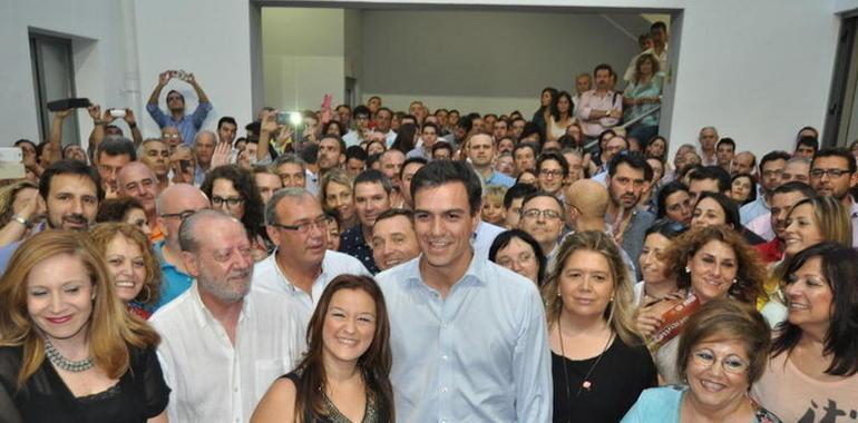 Sánchez pide a las federaciones socialistas aplazar el congreso de mayo