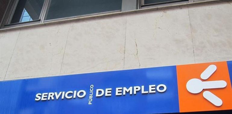 Asturias tiene 90.370 personas desempleadas tras el descenso del 2,2% del paro
